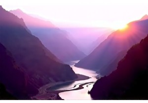 China Hiking Trails Less Traveled: Trekking Through Tiger Leaping Gorge’s Remote Paths