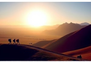 From Peaks to Plains: Multi-Day Hikes in Inner Mongolia’s Wild South