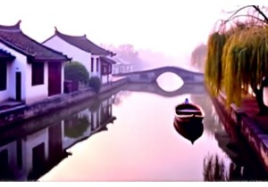 Walk Along Canals in Tongli Ancient Water Town China