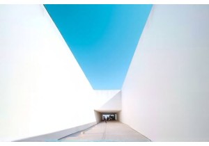 Shanghai Modern Culture Explored Through Art and Urban Life