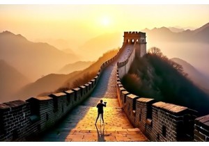 The Art of Being Seen at China’s Iconic Spots