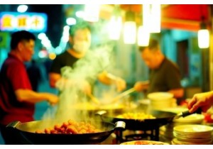 Exploring Chinese Street Food Culture Beyond the Tourist Path