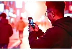 What Makes a Video Go Viral in China