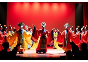 Witness the Magic of Chinese Opera Firsthand