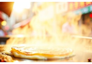 Exploring the Layers of 中国味道 in Everyday Chinese Street Food