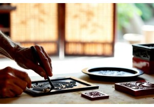Try Lacquerware Carving in Fuzhou With Third Generation M...